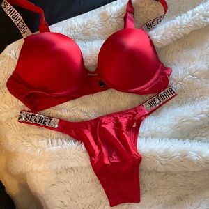Victorias Secret Bra Set